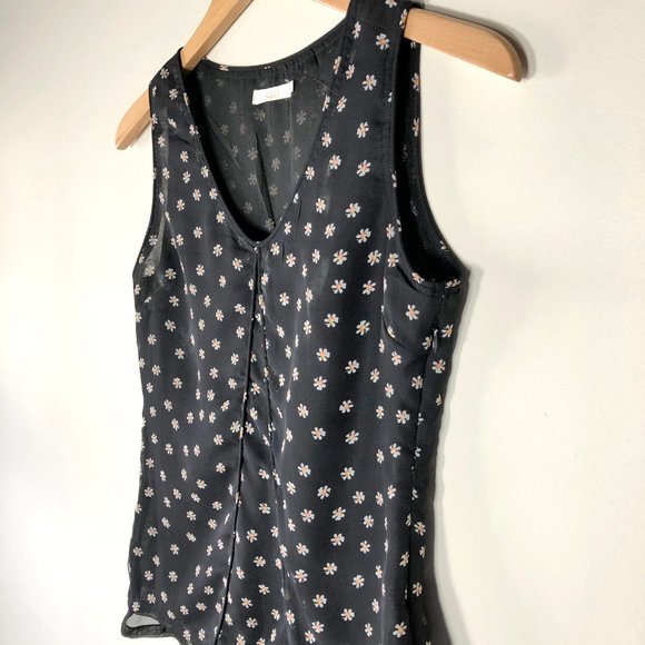 Tulle Feminine Flowy Tank with Daisy Design - Picture 2 of 6